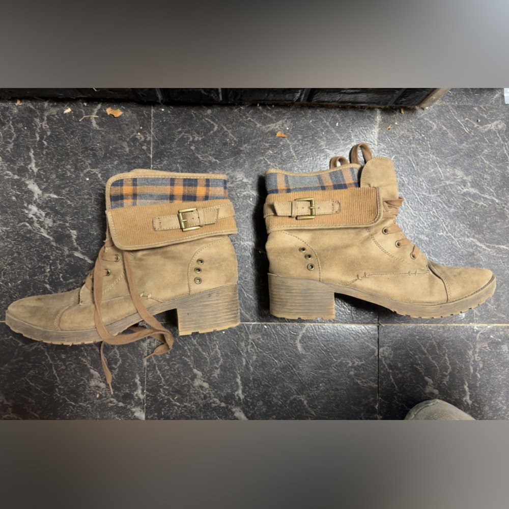 Rock & Candy Tan Boots with Plaid Lining